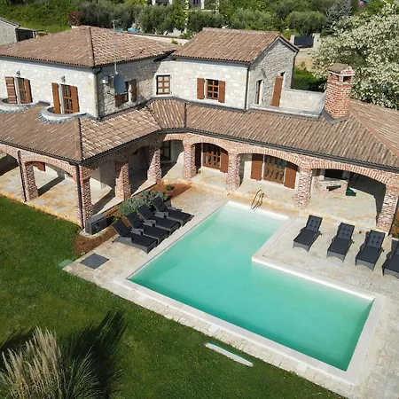 Theblueview Villas Near Porec Sveti Lovrec Pazenaticki Exterior photo