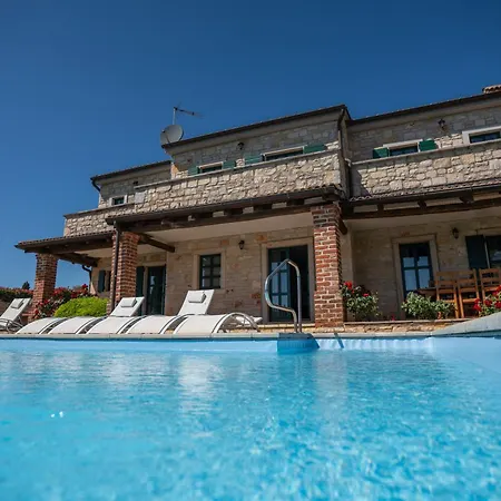 Theblueview Villas Near Porec Sveti Lovrec Pazenaticki Exterior photo