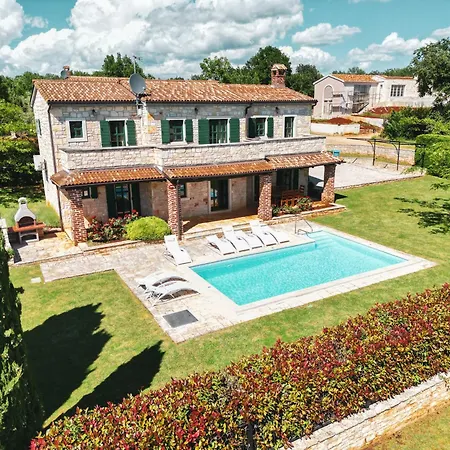 Theblueview Villas Near Porec Sveti Lovrec Pazenaticki Exterior photo